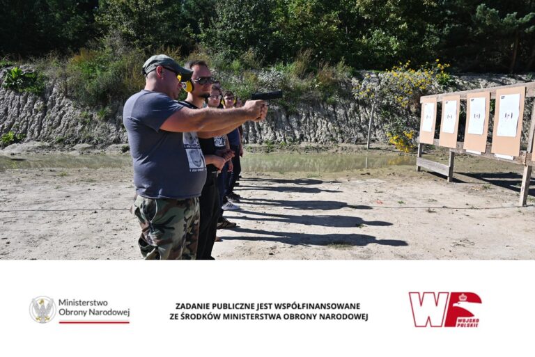 Skauci Europy na strzelnicy