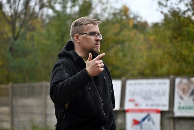 Relacja z warsztatów o dezinformacji i bezpieczeństwie informacyjnym dla uczniów II Liceum Ogólnokształcące im. Marii Konopnickiej w Radomiu